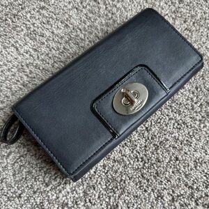 Kate Spade Convertible Wallet to Clutch Black Leather Wallet with Turn Lock